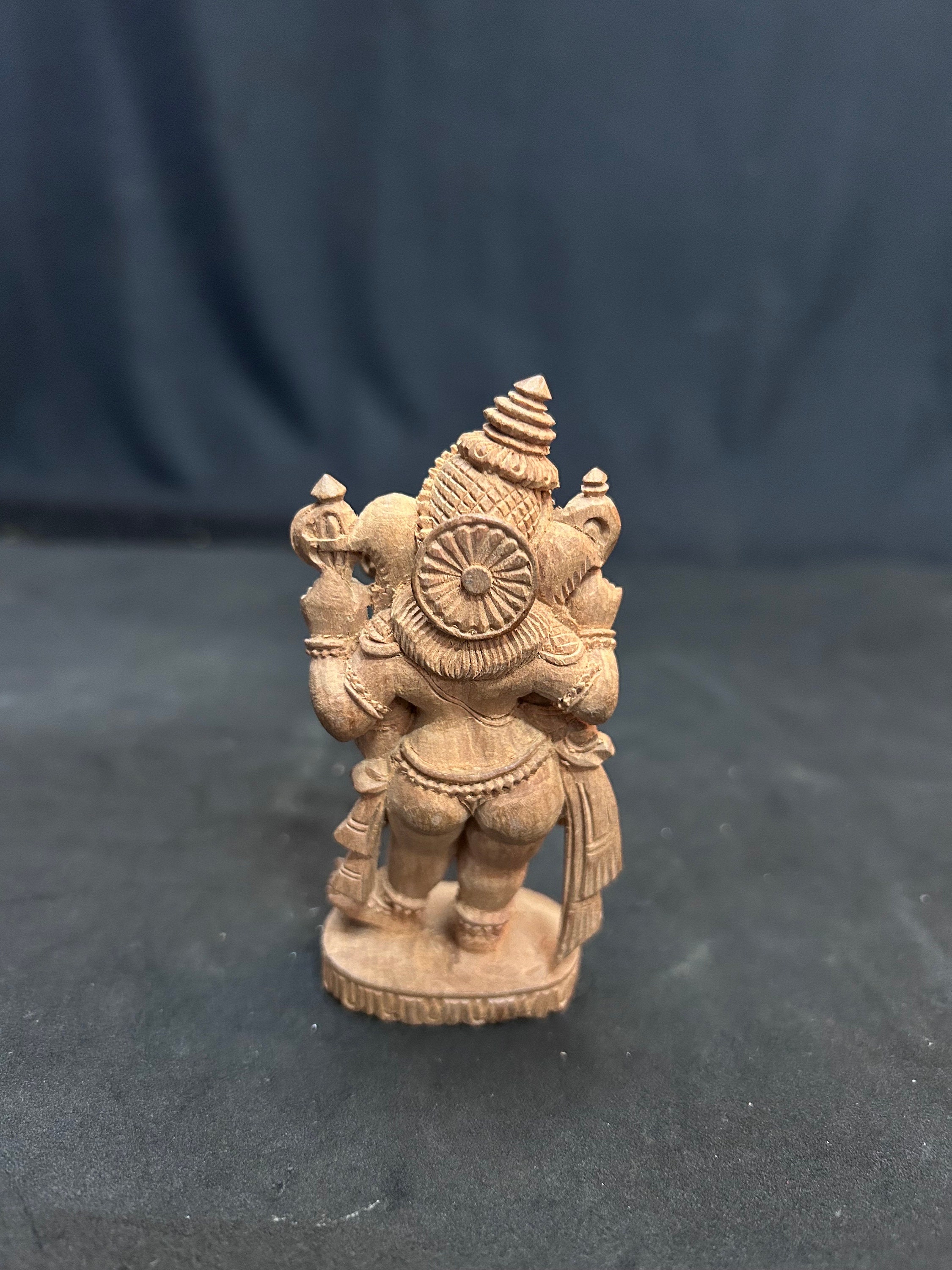 白檀で作られたガネーシャ像 - Etsy 日本