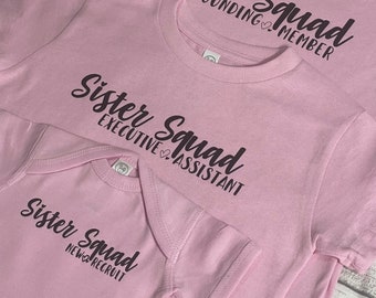 Chemises soeur drôles - Grandes petites chemises - Soeur assortie - Trois soeurs - T-shirts Sister Squad - Cadeaux pour soeur - Grande petite soeur du milieu