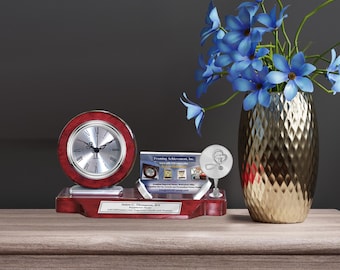 Reloj de escritorio con grabado para enfermera, soporte para tarjetas de presentación, regalo de graduación de la escuela de enfermería, enfermera registrada, premio DNP, asistente médico asociado