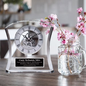 Personalized Crystal Clear Gear Engraved Tabletop Display Glass Gift Wedding Engraved Luxury Clocks Time Wedding Anniversary Mantel Love