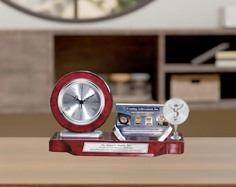 Reloj de escritorio con grabado de regalo de quiropráctico, soporte para tarjetas de presentación, placa de reconocimiento de graduación de la escuela de medicina quiropráctica