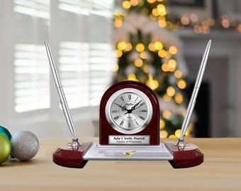 Placa de identificación de escritorio de farmacéutico, placa grabada, premio de servicio, jubilación, doctor en farmacia, mortero, mano de mortero, Rx, felicitación, regalo de graduación