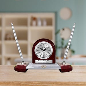 Custom office name plate engineer gift engraved nameplate desk clock silver plaque pen display holder congratulation engineering graduate