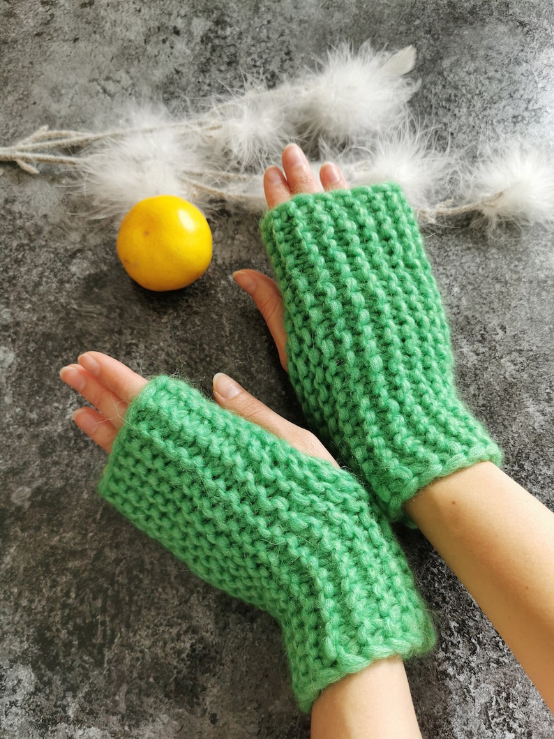 Grobstrick Handschuhe in Neon Grün aus Alpaka
