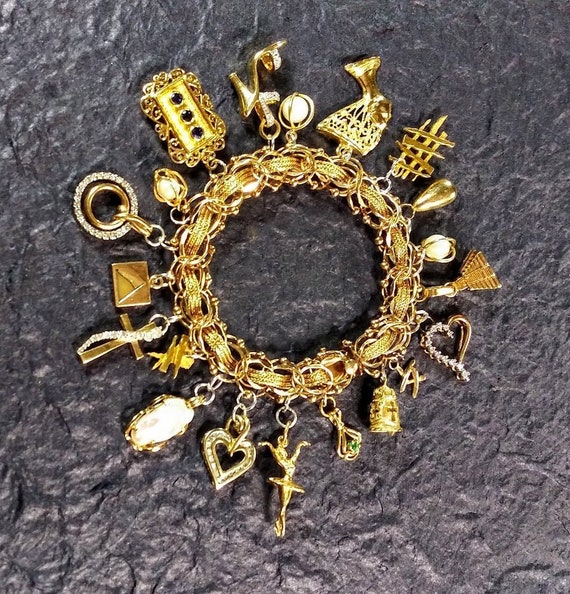 Vintage 14k YG Charm Bracelet w/12 Estate 14k Gold Charms!