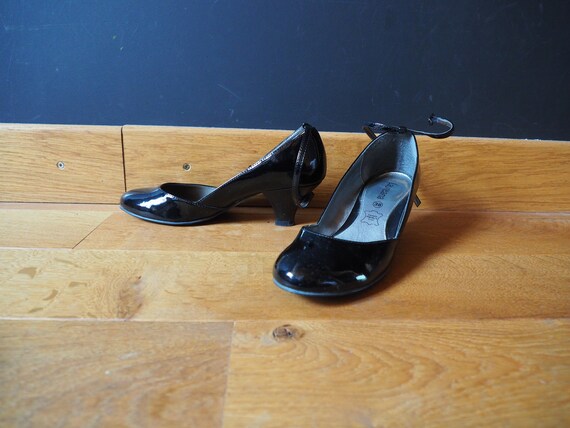 patent leather pumps