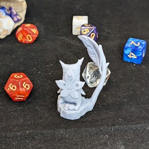 Tree Spirit 4A, 3D Printed, Dungeons and Dragons miniature, Statue, Model, Zelda, Korok, Epics&#39;N&#39;Stuffs
