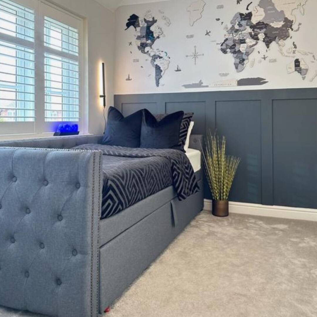 Vertical Wall Decor For Bedroom
