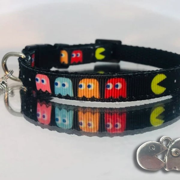 Pac-Man Safety Breakaway Cat Collar, Charm and Bell, Videogames, Retro, 80's, Stylish, Kittens First Collar, Dog Collar