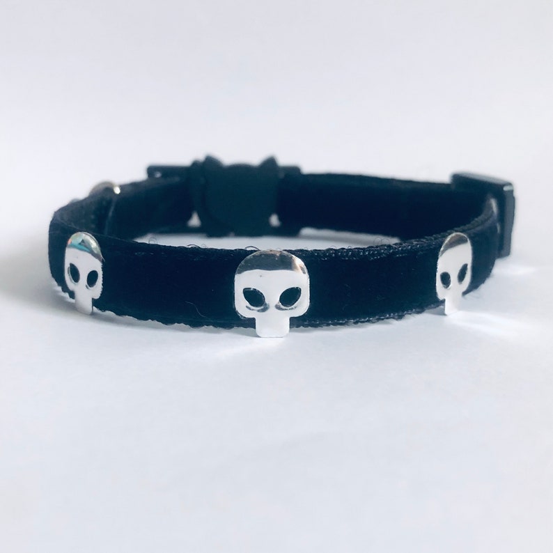Cat Collar Black Velvet Goth Kitty Safety Collar With Bell Etsy