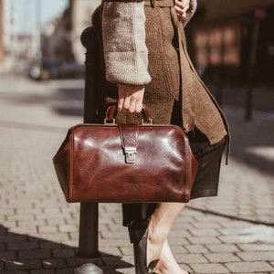 Doctor bag mia bag deals