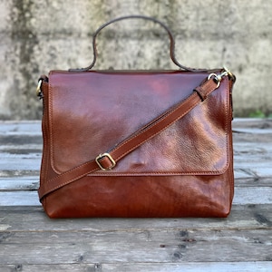 leather bag, handmade leather bag, handbag, woman leather bag, elegant leather bag, made in Italy handbag image 6