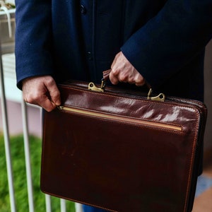 Leather Briefcase,Brown Leather Briefcase, Mens Leather Briefcase, Laptop Bag, Leather bag, Gift for Him, Shoulder Bag, Mens Briefcase image 5