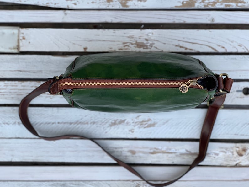 Green leather bag, handmade leather bag, handbag, woman leather bag, elegant leather bag, made in Italy handbag,messenger bag,cross body bag image 6