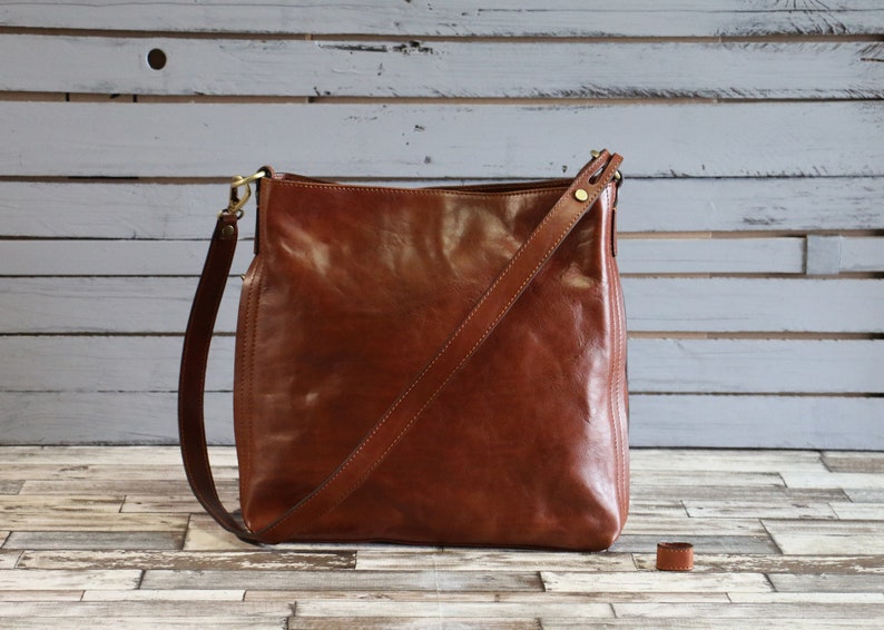 leather bag, handmade leather bag, handbag, woman leather bag, elegant leather bag, made in Italy handbag image 5