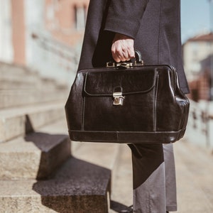Sac de médecin en cuir, grande trousse médicale pour homme, trousse médicale en cuir pour homme, grande trousse de médecin, sac personnalisé à poignée supérieure, cadeau pour lui