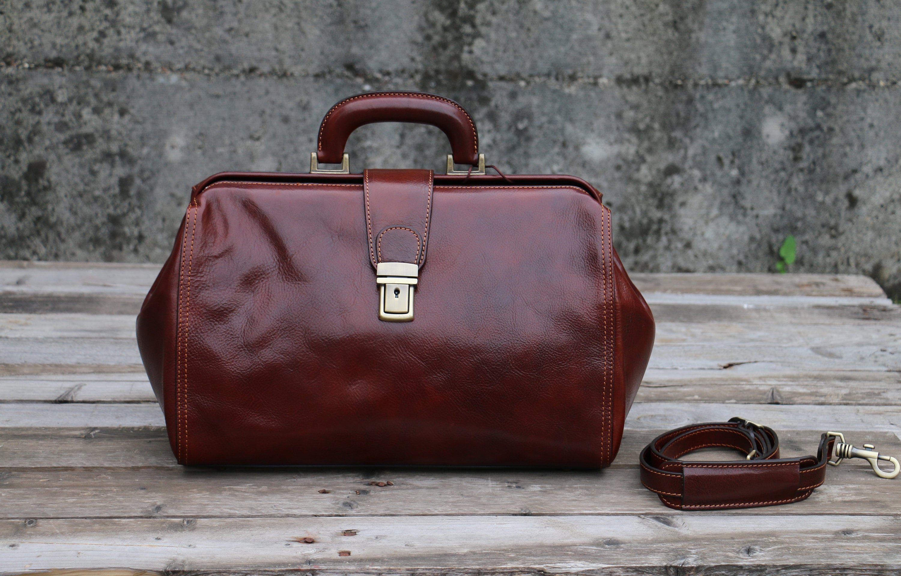 leather doctors bag