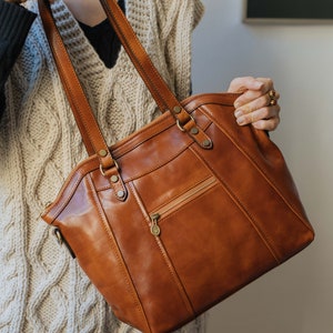 leather bag, handmade leather bag, handbag, woman leather bag, elegant leather bag, made in Italy handbag image 1