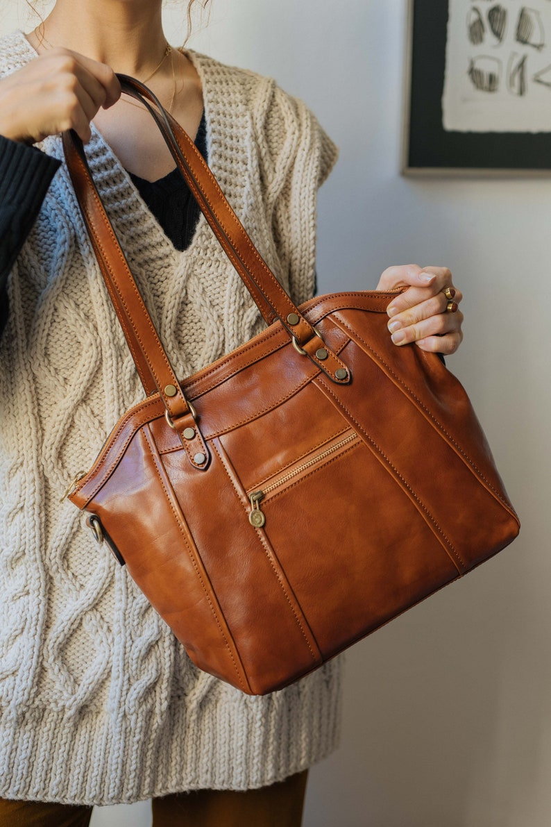 leather bag, handmade leather bag, handbag, woman leather bag, elegant leather bag, made in Italy handbag image 1