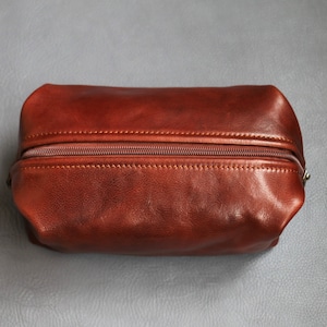 Leather Organizer, Leather toiletry,Leather accessories, travel accessory, small bag, leather bag image 4