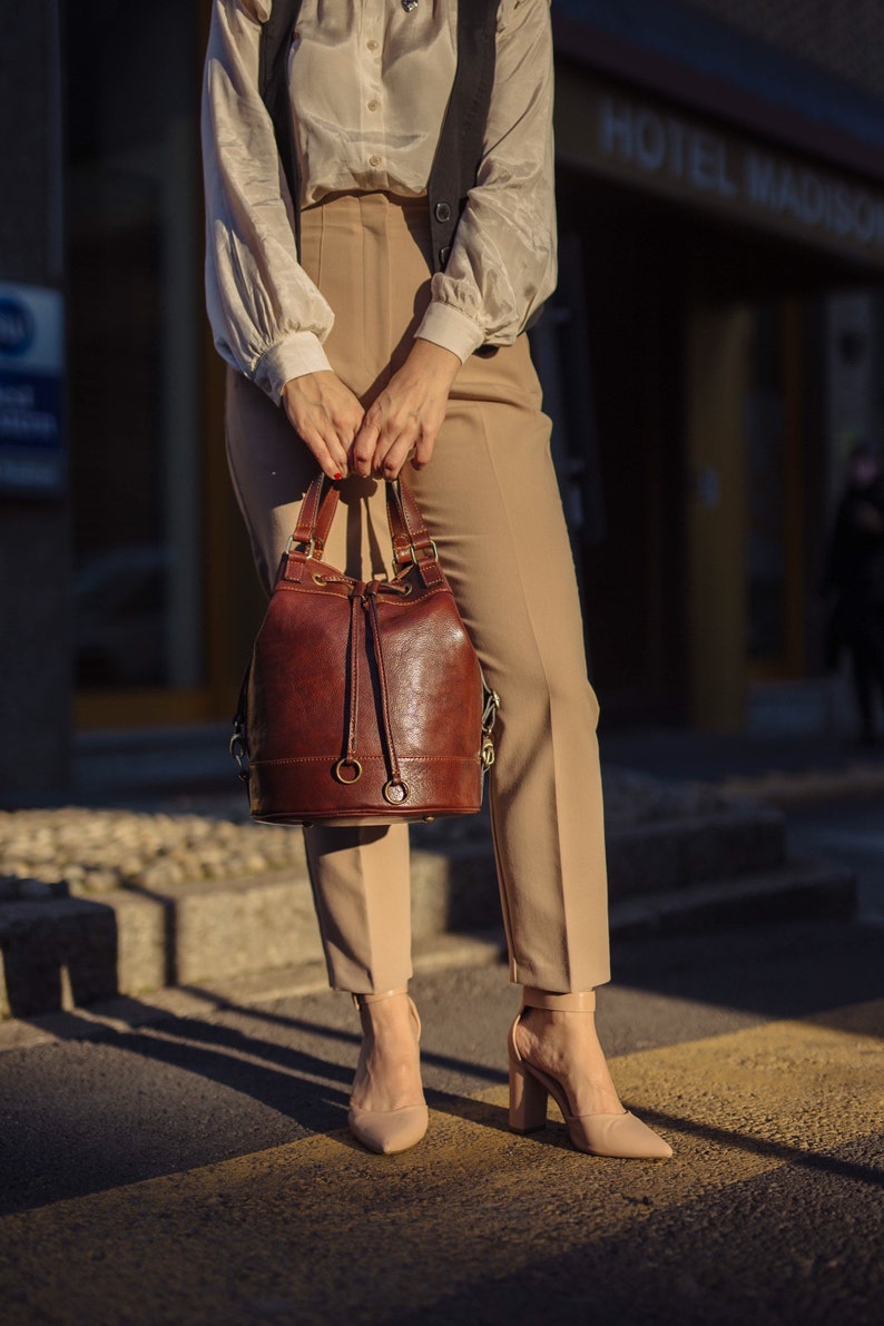 leather bag, handmade leather bag, handbag, woman leather bag, elegant leather bag, made in Italy handbag image 8