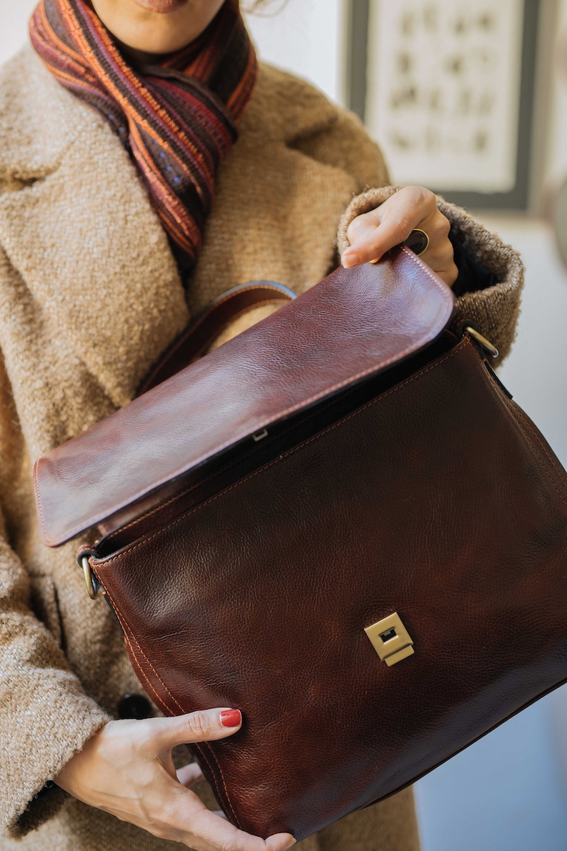 leather bag, handmade leather bag, handbag, woman leather bag, elegant leather bag, made in Italy handbag image 6