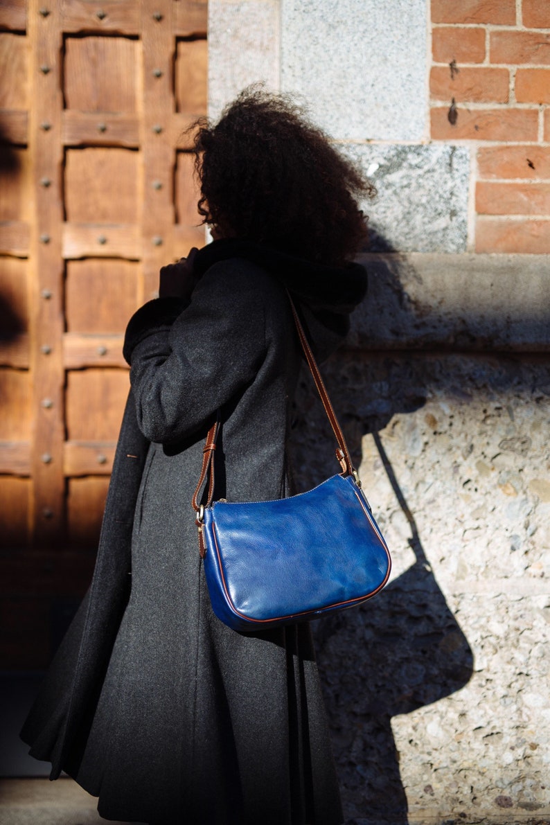 Blue leather bag, handmade leather bag, handbag, woman leather bag, elegant leather bag, made in Italy handbag,messenger bag,cross body bag image 3