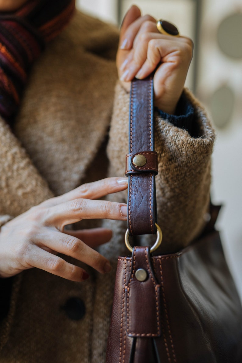 leather bag, handmade leather bag, handbag, woman leather bag, elegant leather bag, made in Italy handbag image 4