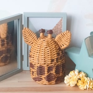 Small giraffe wicker box, gift for kids