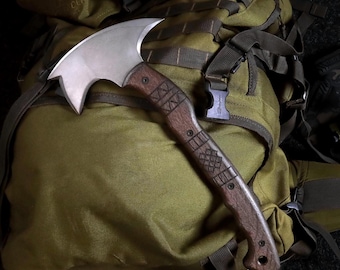 Handgemaakte Tomahawk-bijl met volledige tang, functionele bushcraftbijl met schede