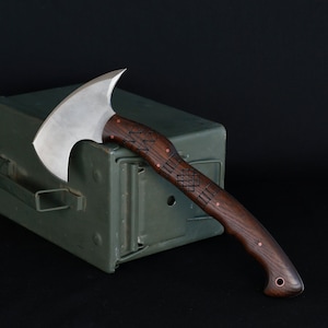 Tomahawk indian axe Handmade camping hatchet Hand forged axe with engraving Custom made axe Carving hatchet Tomahawk Battle Axe