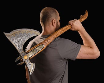 Leviathan Axe: High Carbon Steel Balde with Glow-in-the-Dark Runes