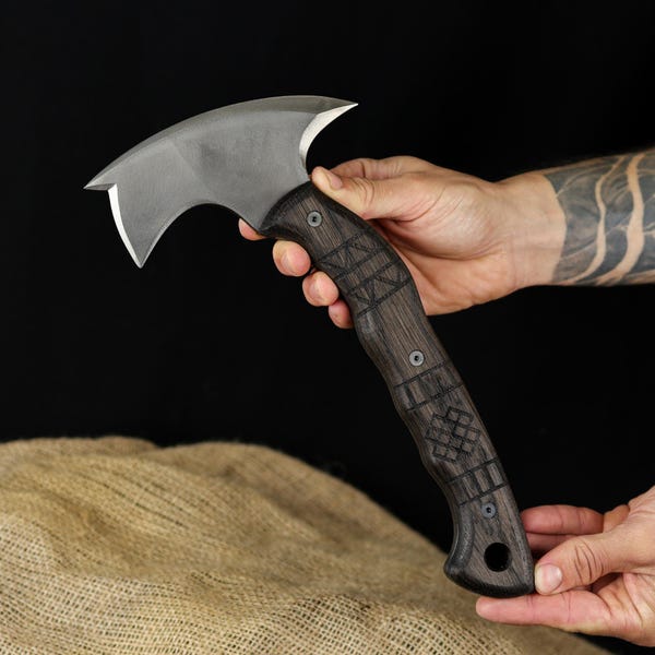 Forged Tomahawk Full Tang, Handmade Bushcraft Axe with Sheath, Functional Indian Engarved Tomahawk
