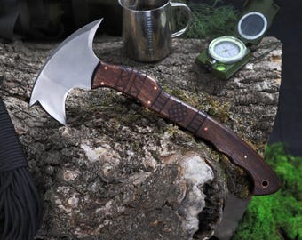 Handgesmede tomahawk - bushcraftbijl met volledige tang en schede - Survival Axe