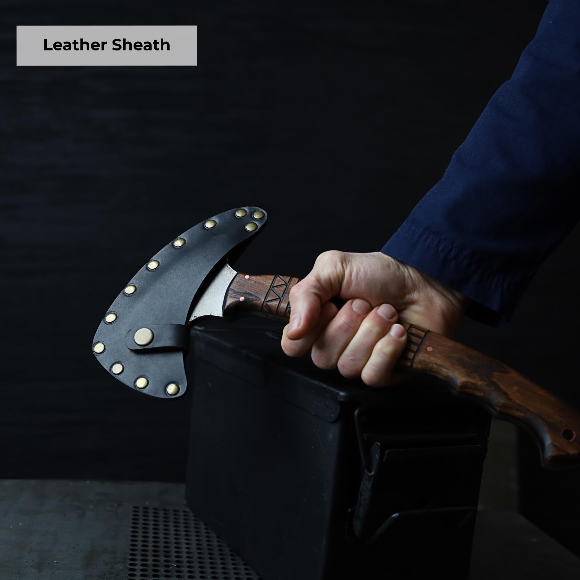 手鍛造トマホーク斧：彫刻入りキャンプ用手斧（鞘付き） - Etsy 日本