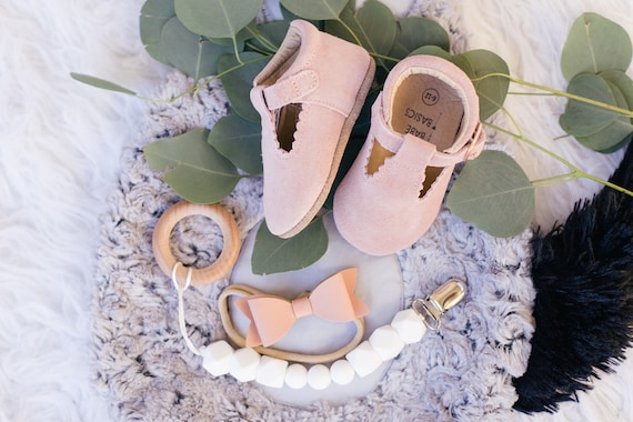 Blush t deals bar shoes