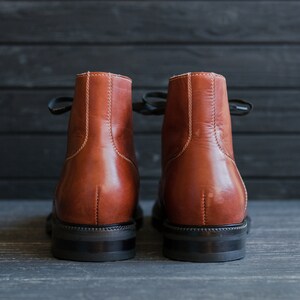 Cap Toe Springerstiefel, handgefertigte Anzugstiefel, Herren Damen Leder Arbeitsstiefel Nach Maß von WolfAndBeard Bild 7