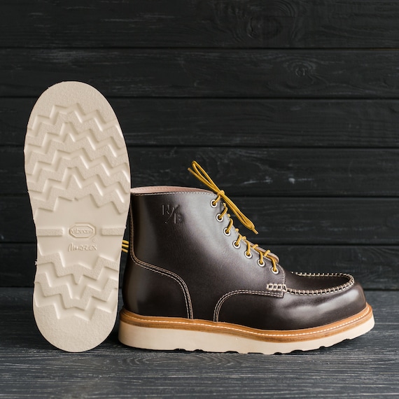 Classic Moc Toe Brown Leather Mens Boots for Work Custom