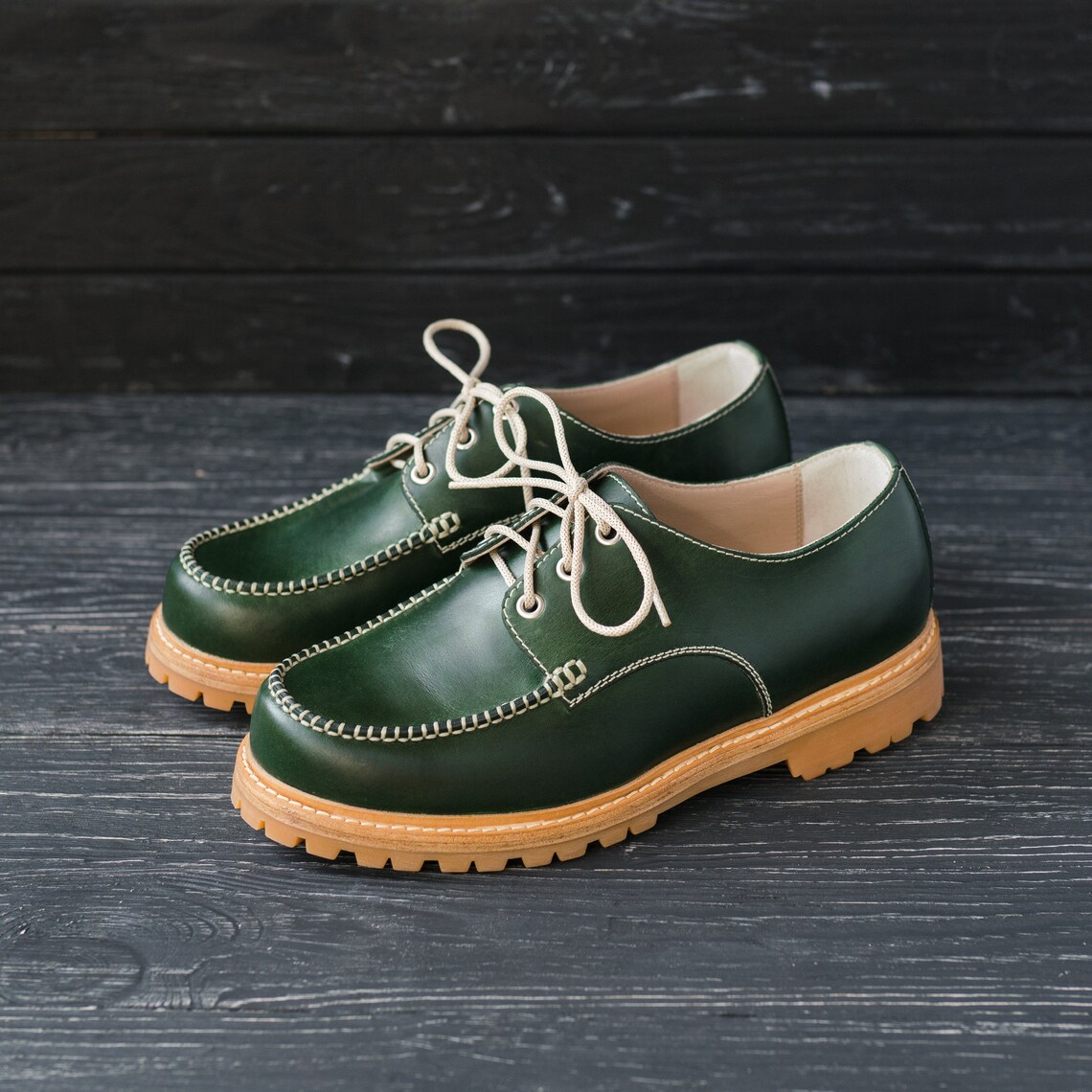 moc toe boots womens