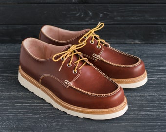 Moc Toe Oxford Chaussures d'été pour hommes et femmes en cuir marron - #HoboMocToe par wolfandbeard