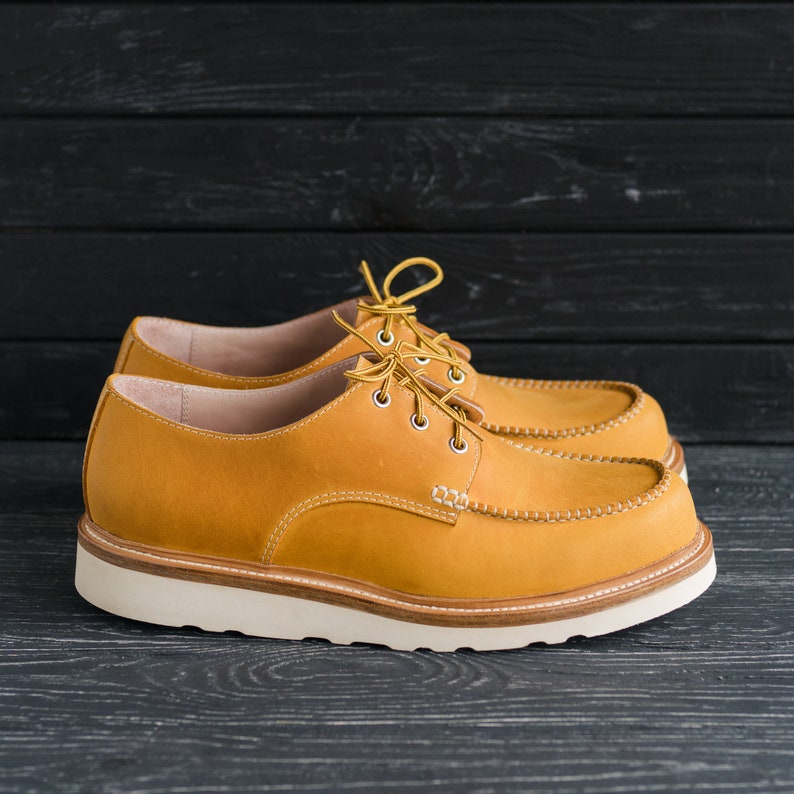 Moc Toe Orange Schuhe Klassische Oxford Lederschuhe, Handgefertigte Lederschuhe HoboMocToe by WolfAndBeard Bild 7