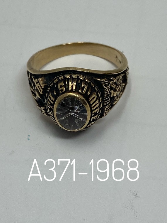 Vintage 10Kt Queen Elizabeth Knights G.H.S. Ring. - image 10