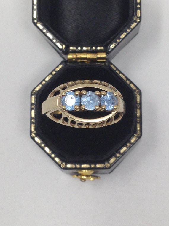 Antique 9ct Gold Topaz Ring. Size 8 1/2.