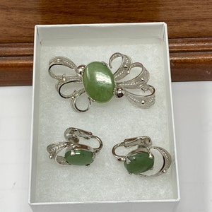 Vintage SORRENTO Sterling Green Stone Brooch and Clip on Earring Set.