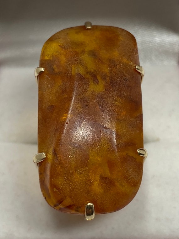 Vintage Estate 14Kt Gold and Amber Ring. - image 9