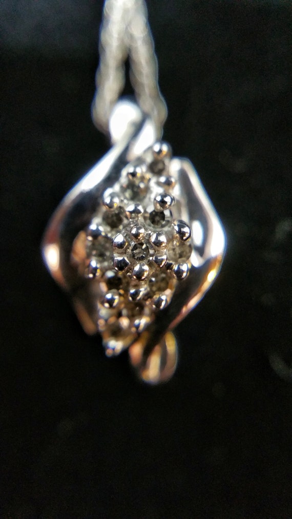 Estate 10Kt White Gold Tiny Diamonds Pendant & 10K