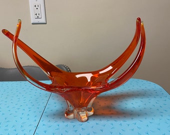 Vintage Signed Chalet Art Glass Centerpiece.