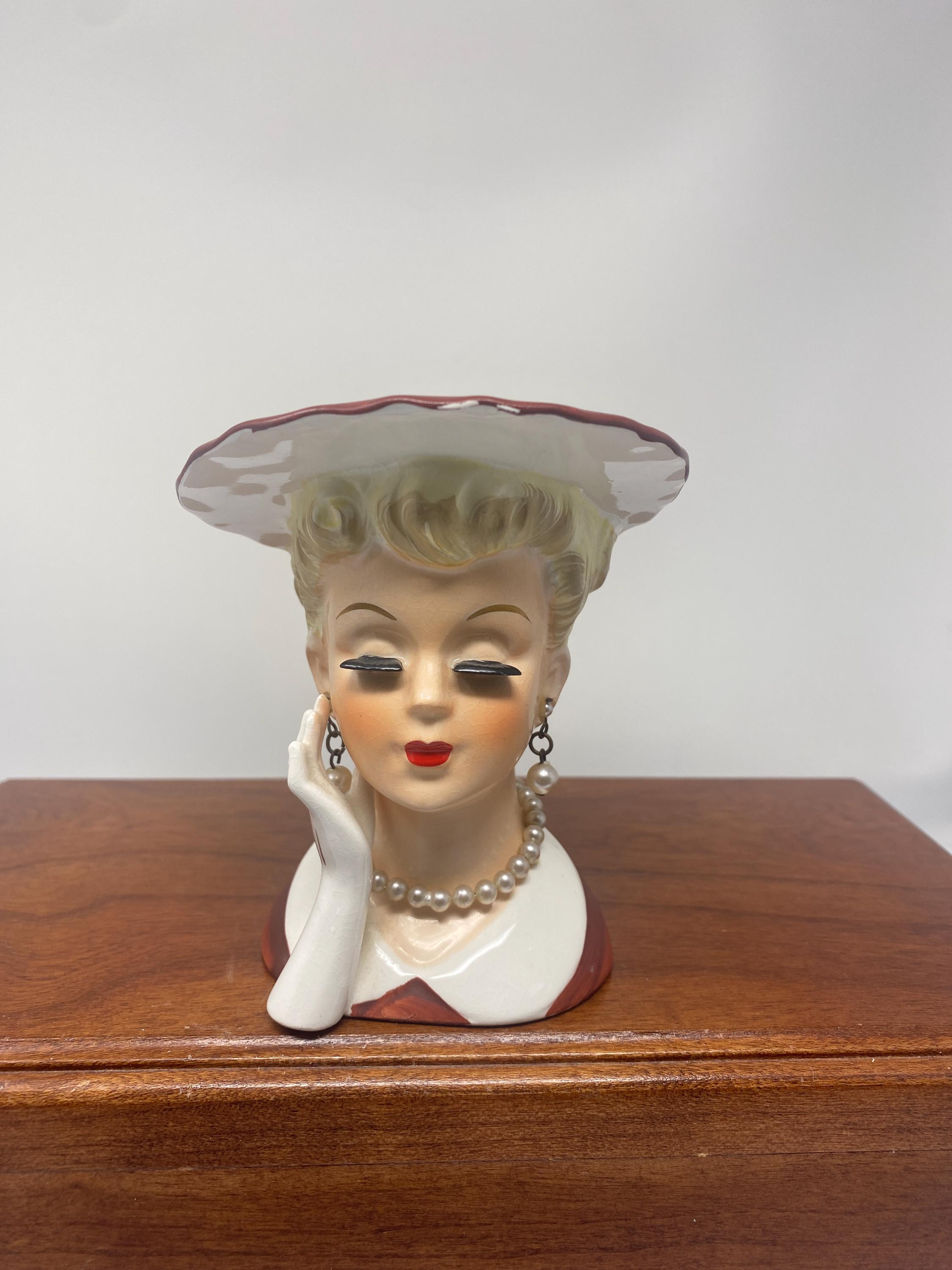 ビンテージ レディヘッドベース 陶器製置物花瓶　緑色のドレスにパールのネックレス Napco Japan Lady Head Vase Pearl Necklace and Earrings. - Etsy 日本