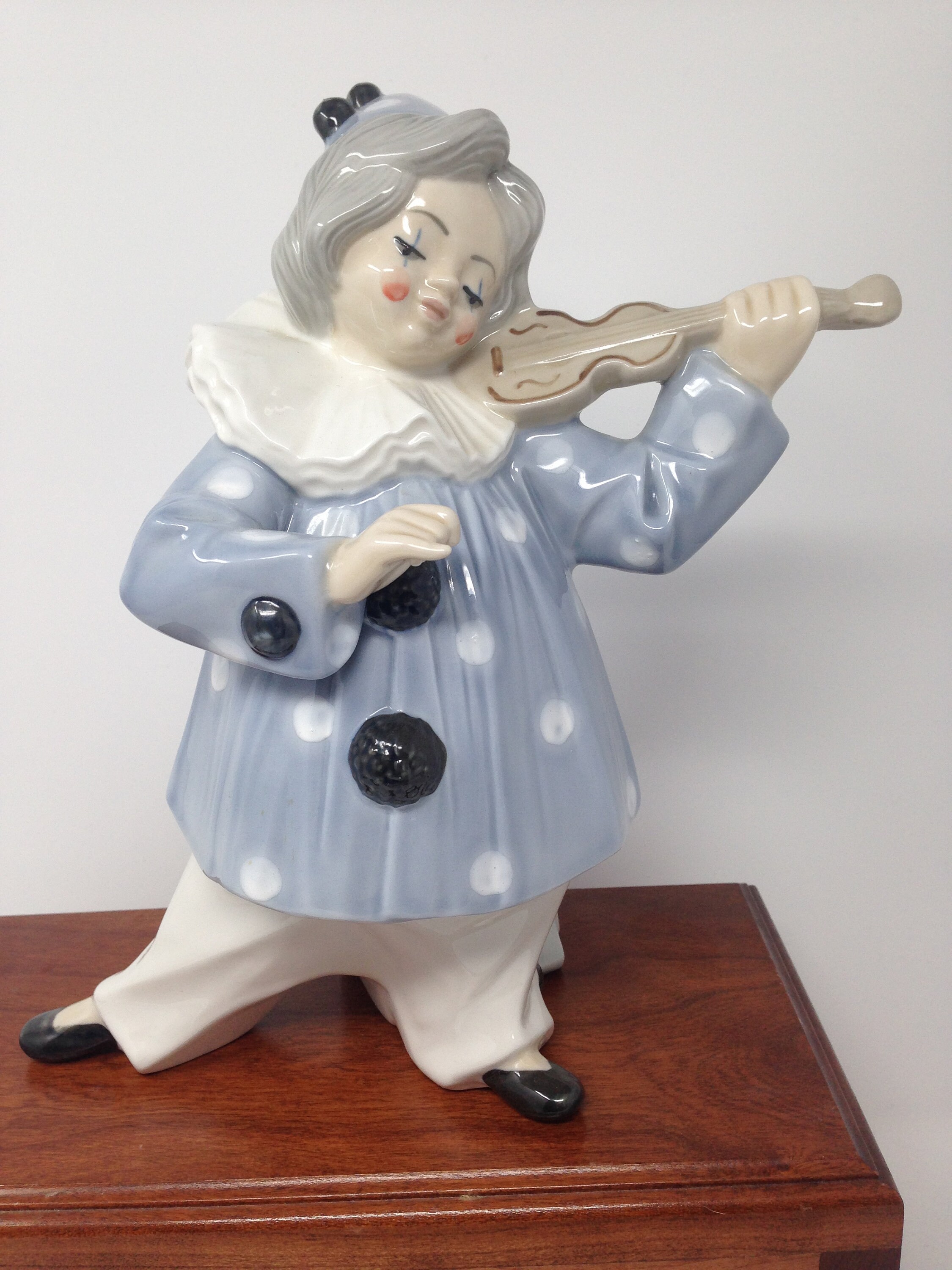 Cosmos Gifts Porcelain Clown Violin Music Box – Plays 'Send In The Clowns', Hand-Painted, 8.6" Tall
