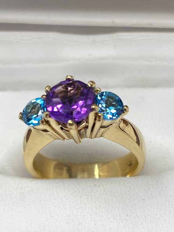 Vintage 18Kt Yellow Gold Amethyst and Topaz Ring … - image 3